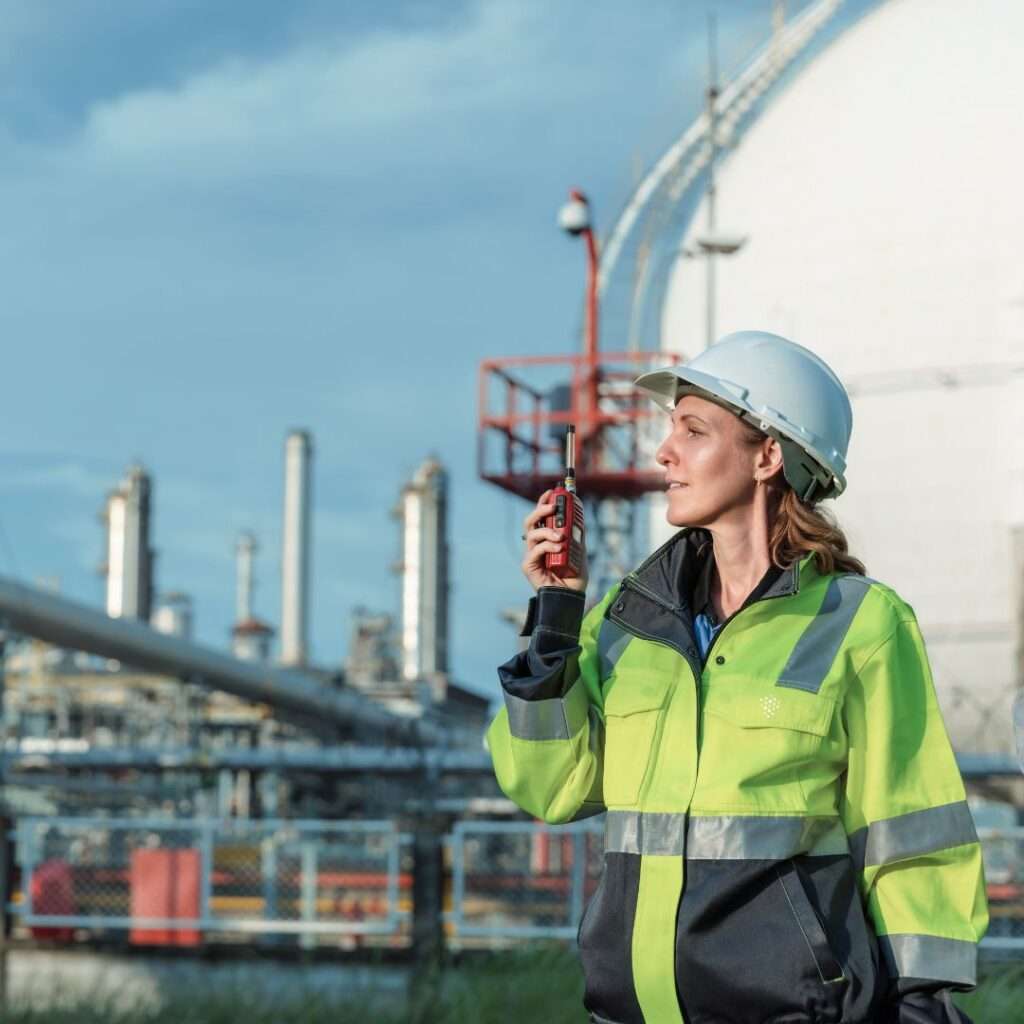 Ingeniør som arbeider med eksponering og risikovurdering